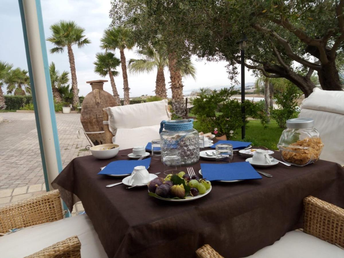 Punta Bianca Suite & Home Experience Агридженто Экстерьер фото