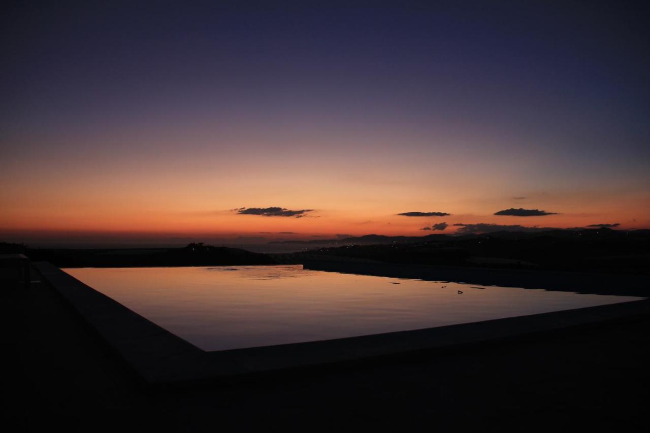Punta Bianca Suite & Home Experience Агридженто Экстерьер фото